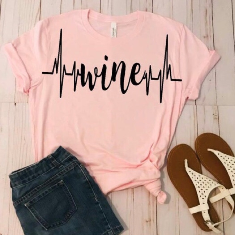 Wine heartbeat tee